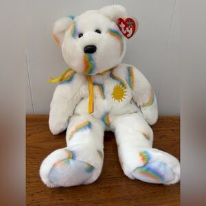 Vintage Ty Beanie Buddy “Cheery” 2002 the White rainbow bear.